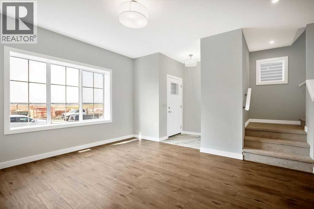 Photo 3 of 7554 202 Avenue Se, Calgary AB
