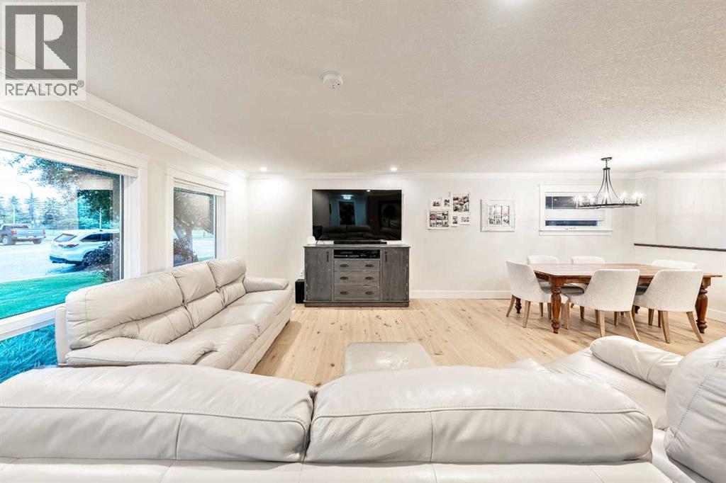 Photo 24 of 136 Parkridge Place Se, Calgary AB