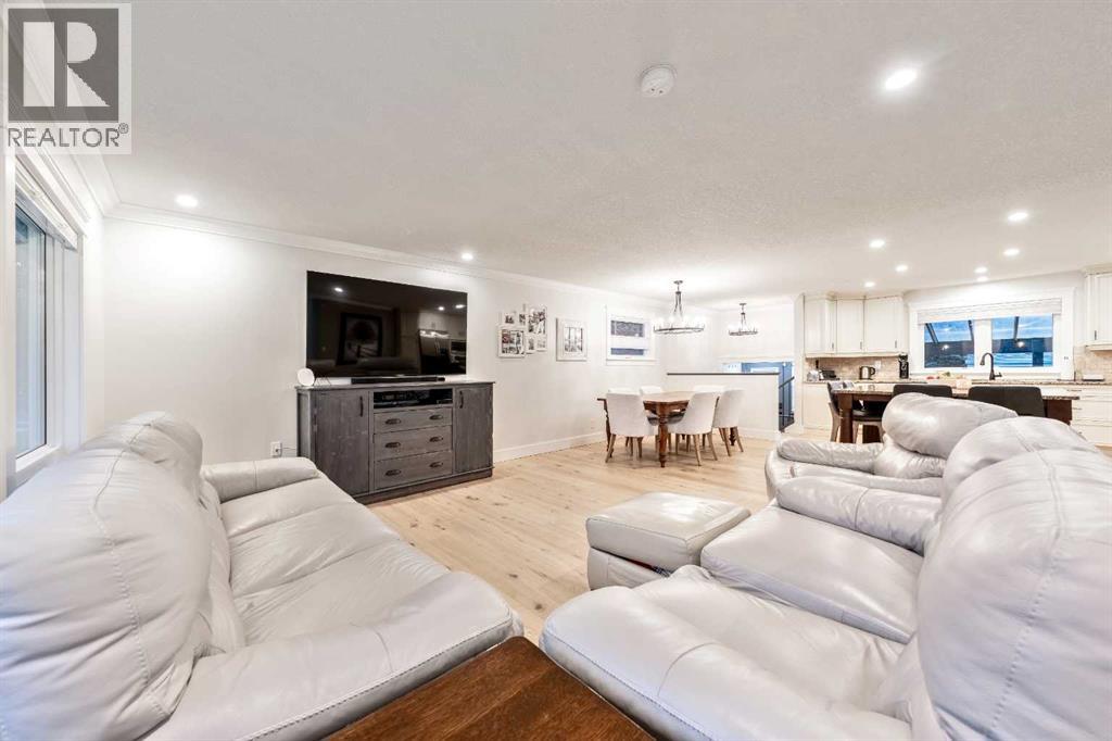 Photo 25 of 136 Parkridge Place Se, Calgary AB