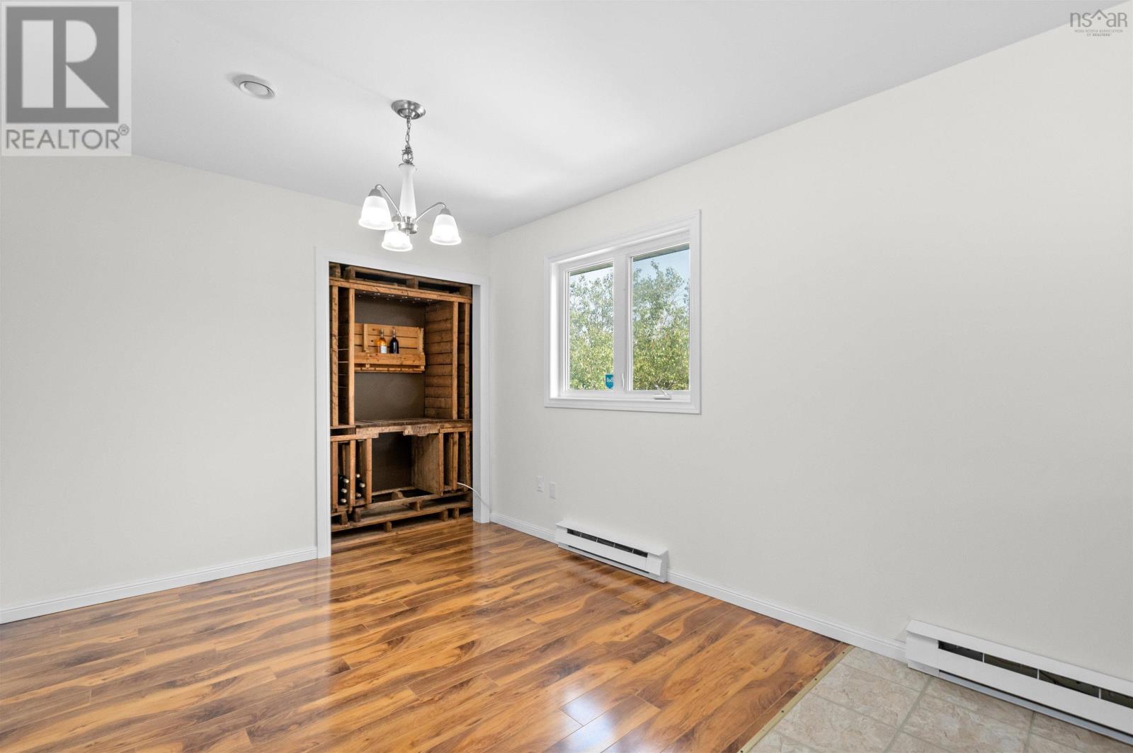 Photo 12 of 32 Orkney Drive, Dartmouth NS