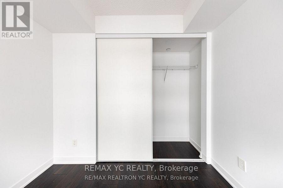 Photo 11 of 719 87 Peter Street, Toronto ON