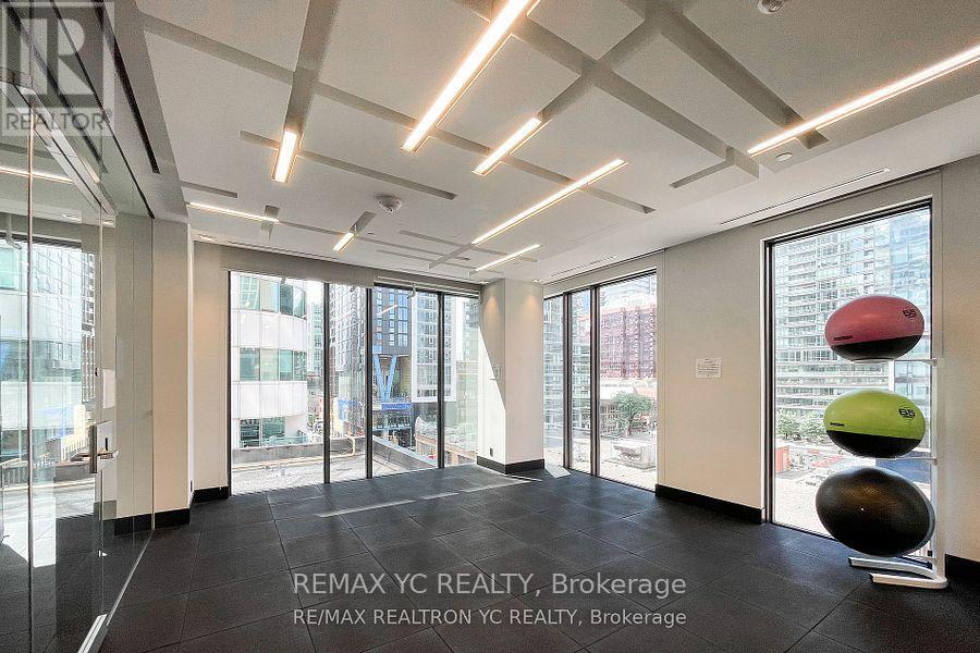Photo 22 of 719 87 Peter Street, Toronto ON