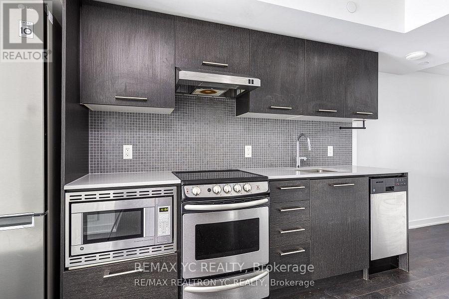 Photo 6 of 719 87 Peter Street, Toronto ON