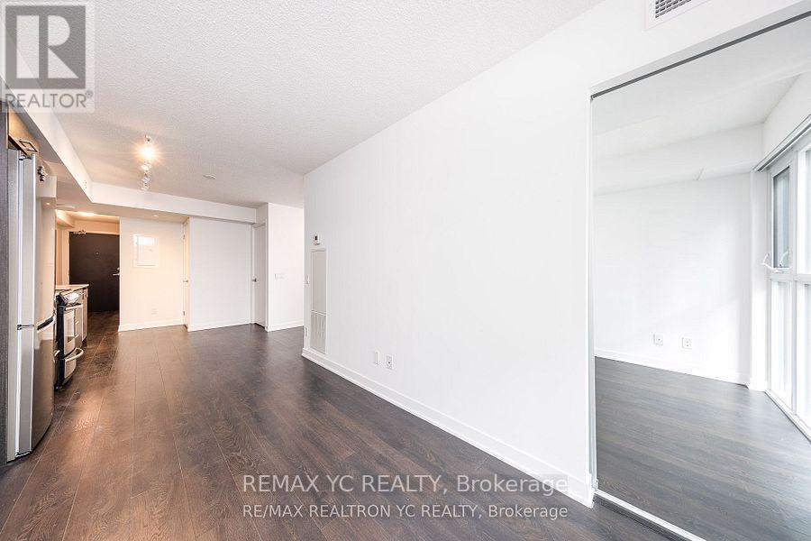 Photo 9 of 719 87 Peter Street, Toronto ON