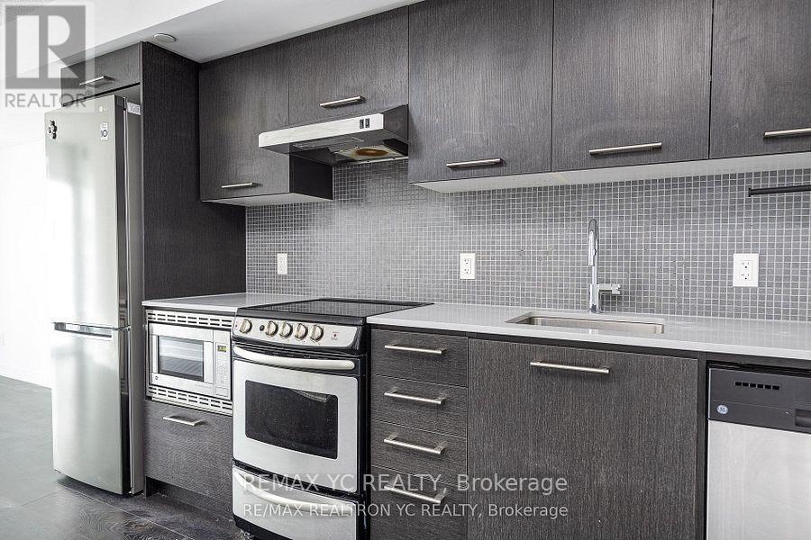 Photo 5 of 719 87 Peter Street, Toronto ON