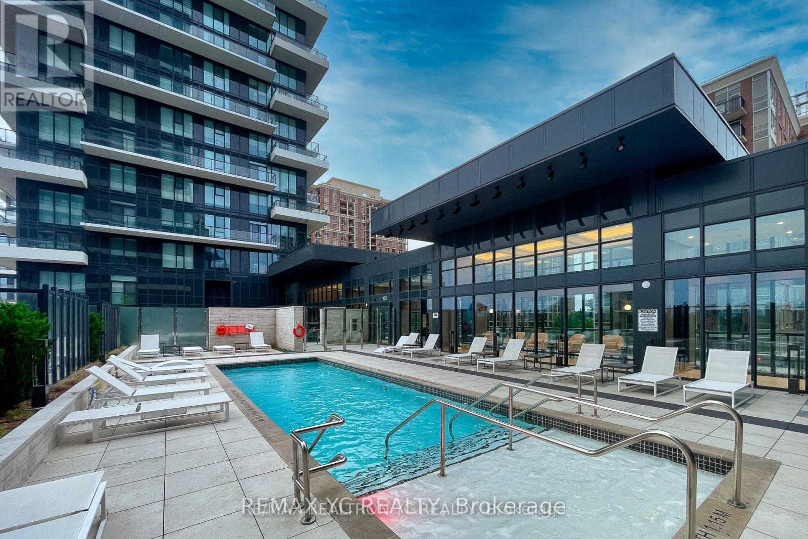 Photo 40 of 436 20 Inn On The Park, Toronto ON