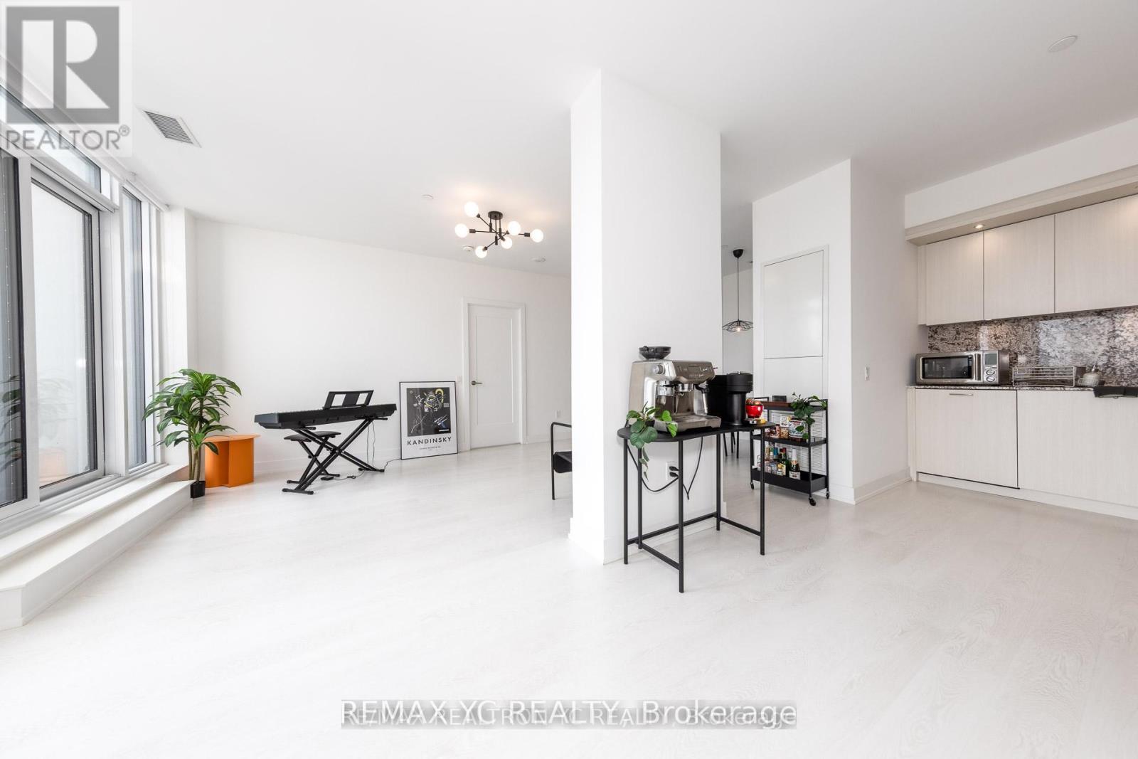 Photo 10 of 436 20 Inn On The Park, Toronto ON