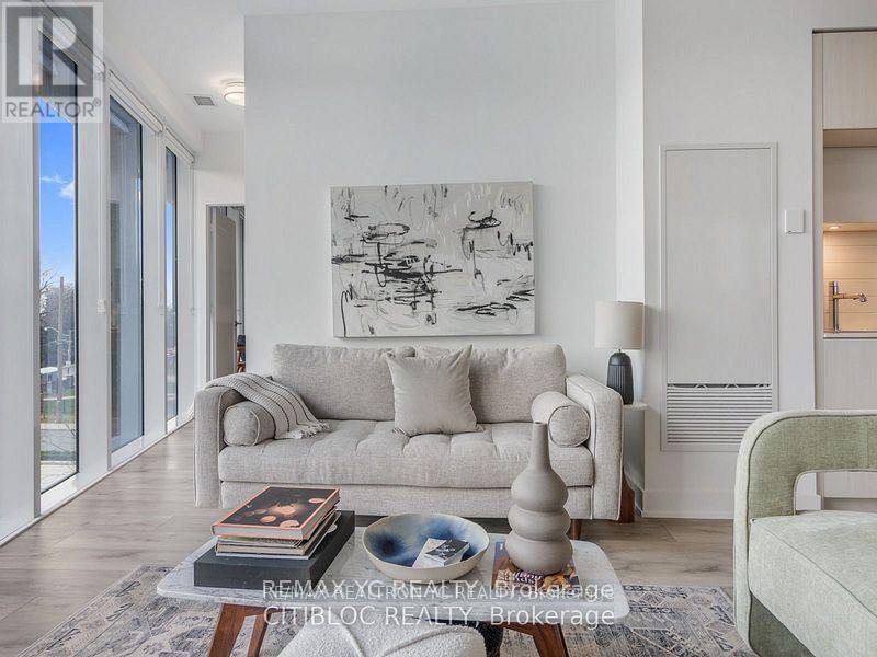 Photo 10 of 317 585 Bloor Street E, Toronto ON