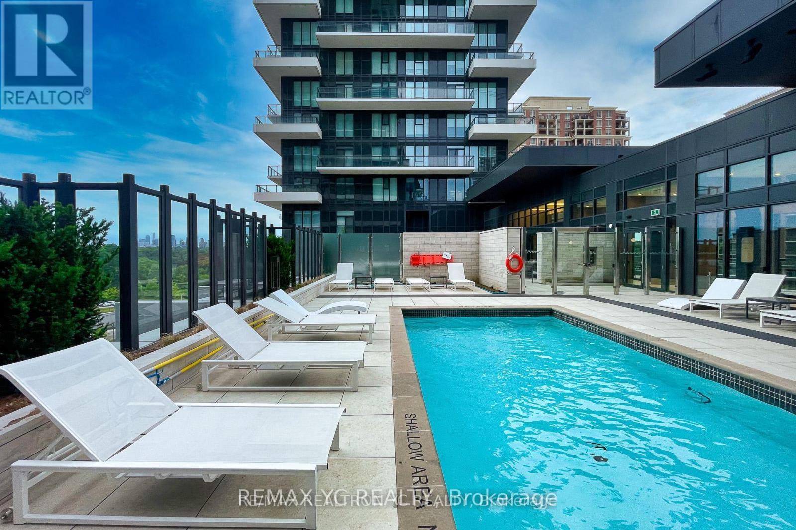 Photo 41 of 436 20 Inn On The Park, Toronto ON