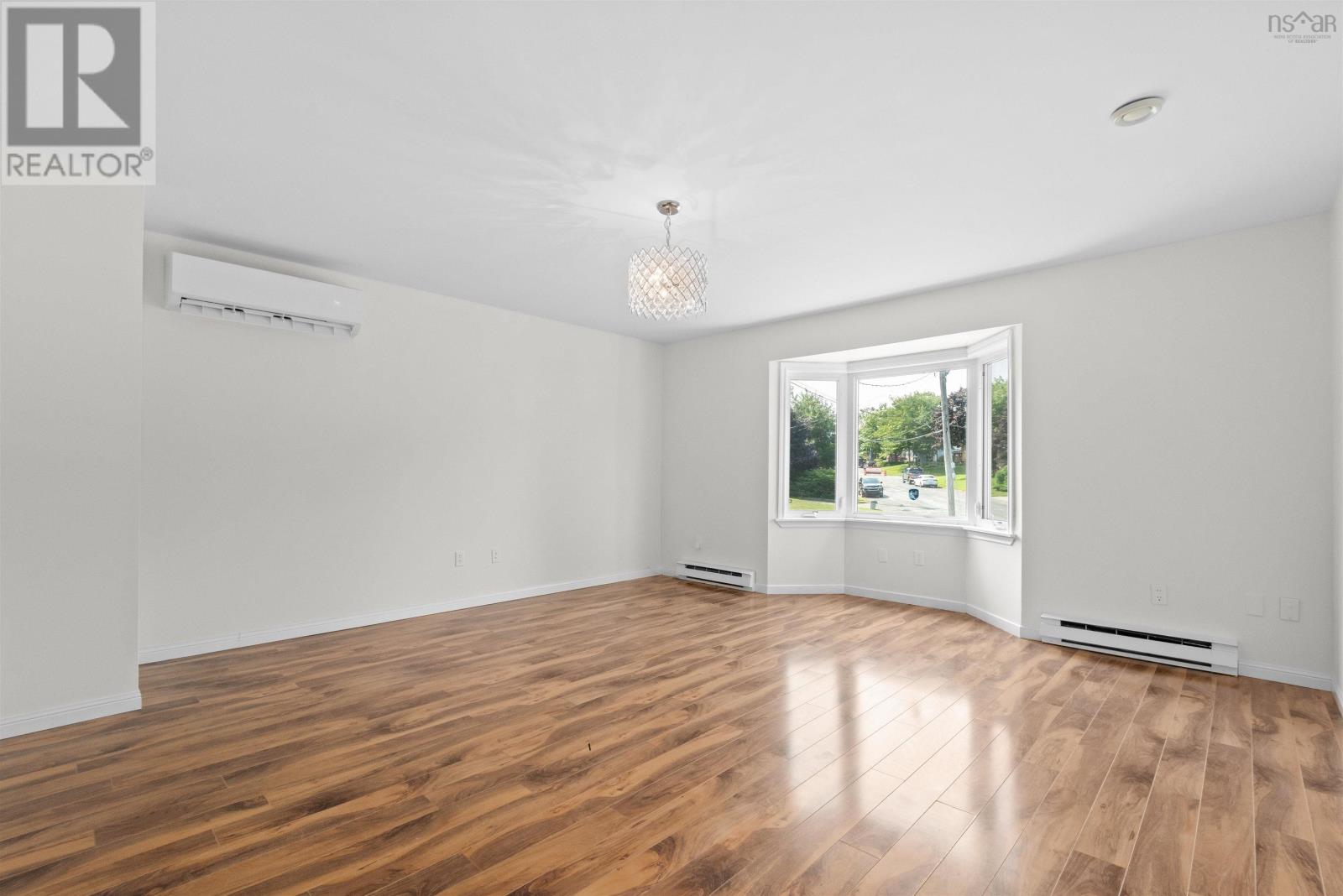 Photo 5 of 32 Orkney Drive, Dartmouth NS