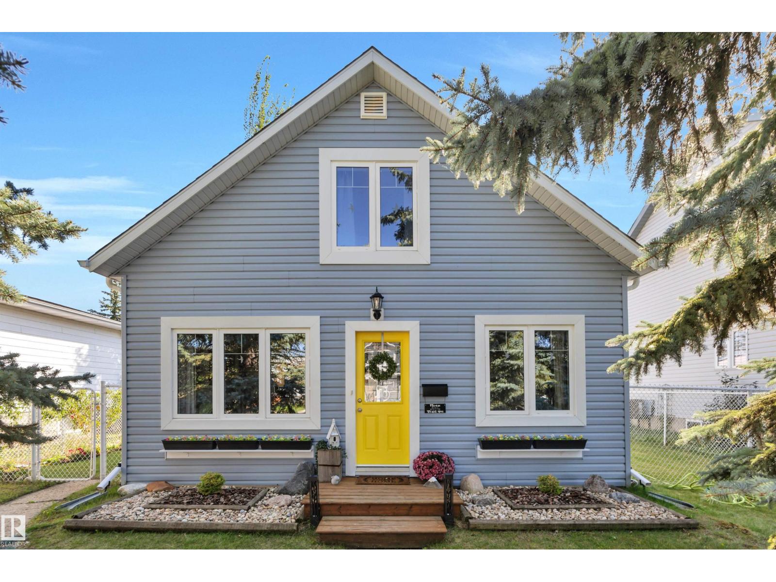 Photo 1 of 4403 47 Av, Leduc AB