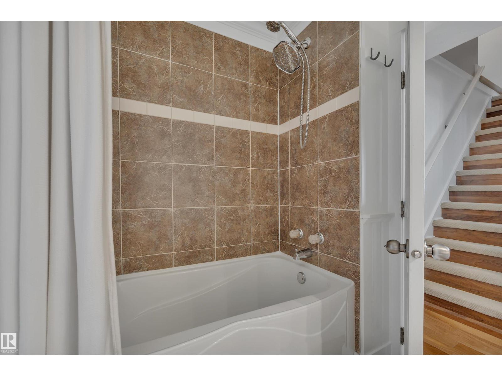 Photo 30 of 4403 47 Av, Leduc AB