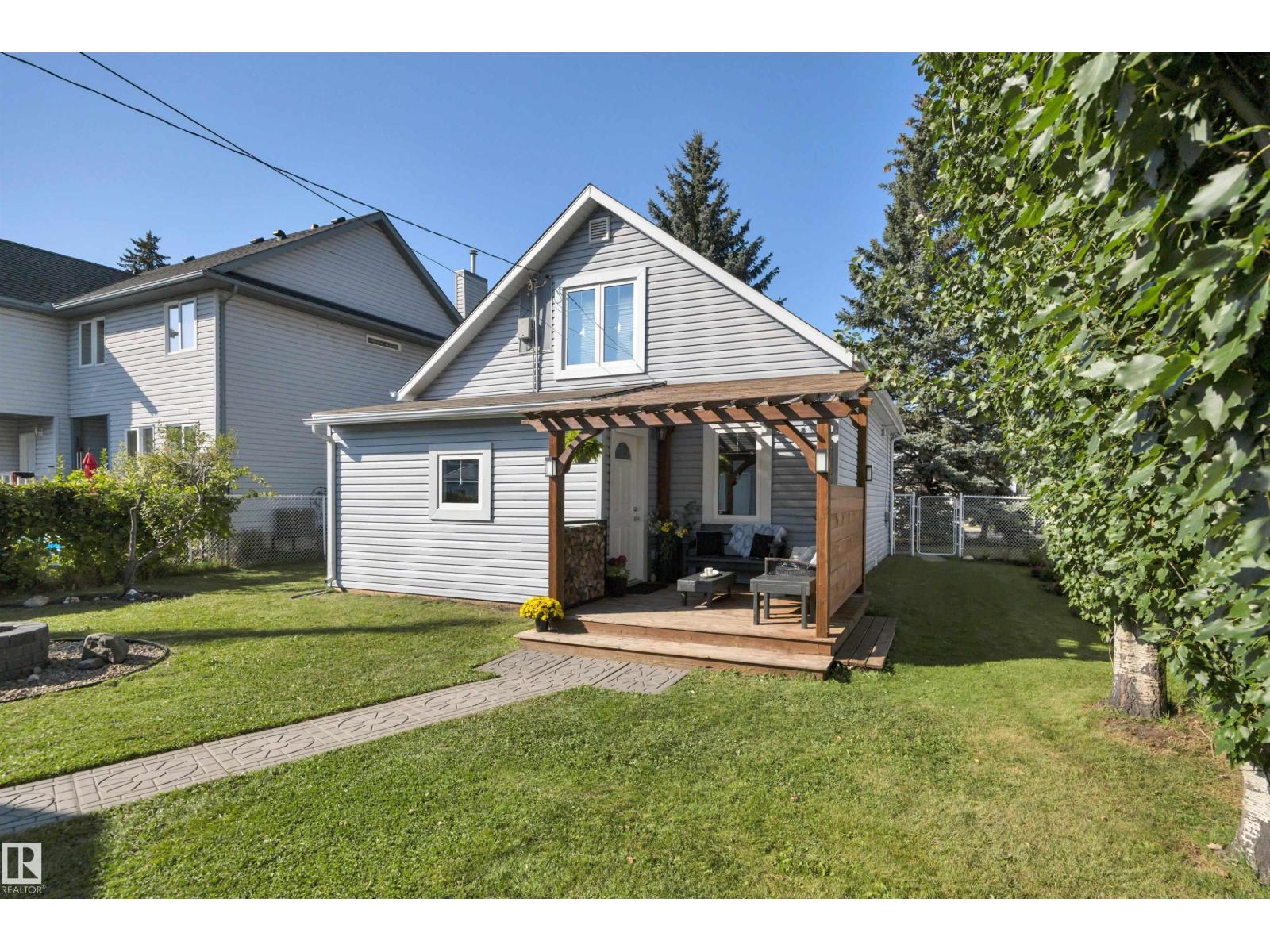 Photo 49 of 4403 47 Av, Leduc AB