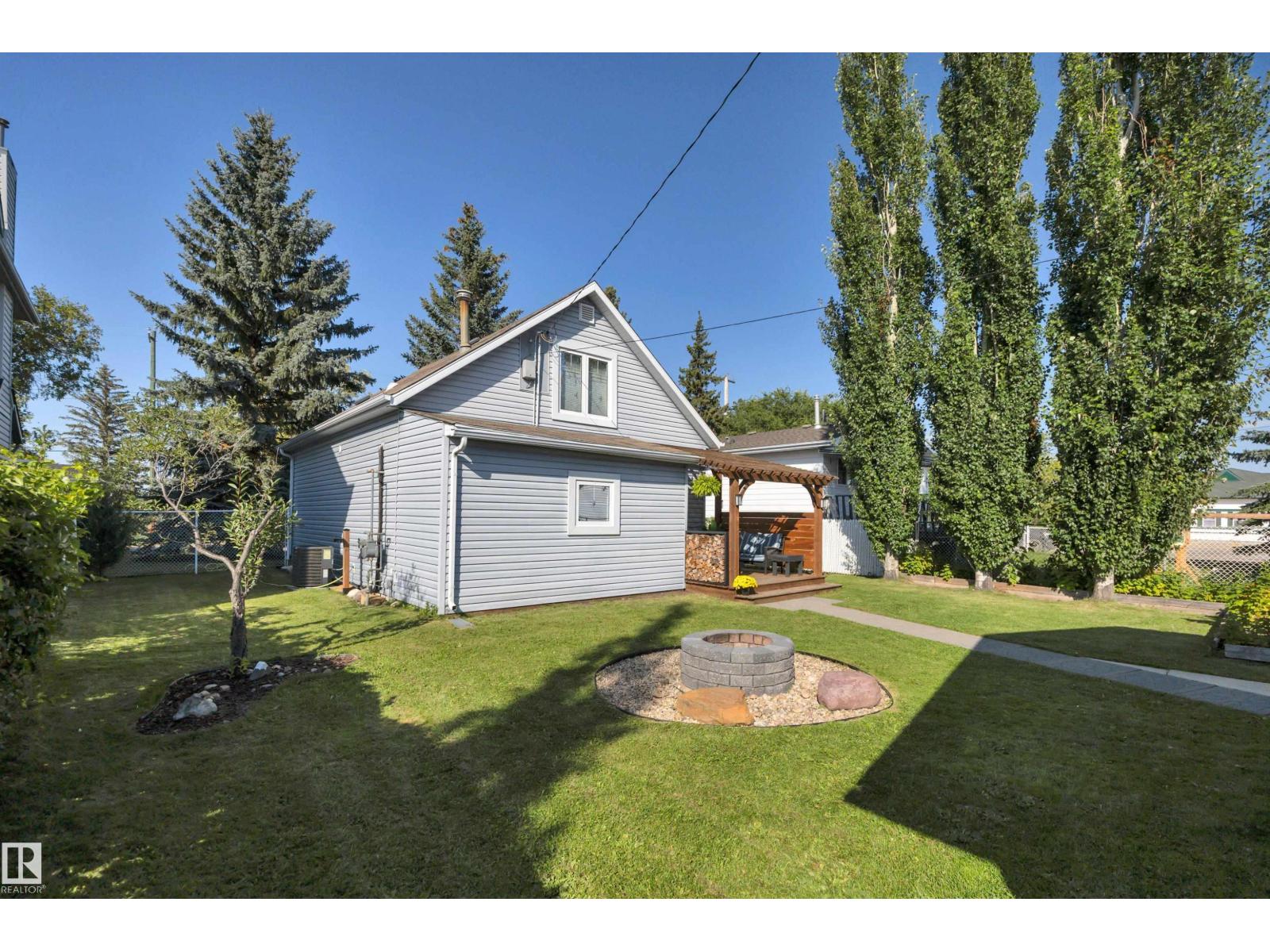 Photo 51 of 4403 47 Av, Leduc AB