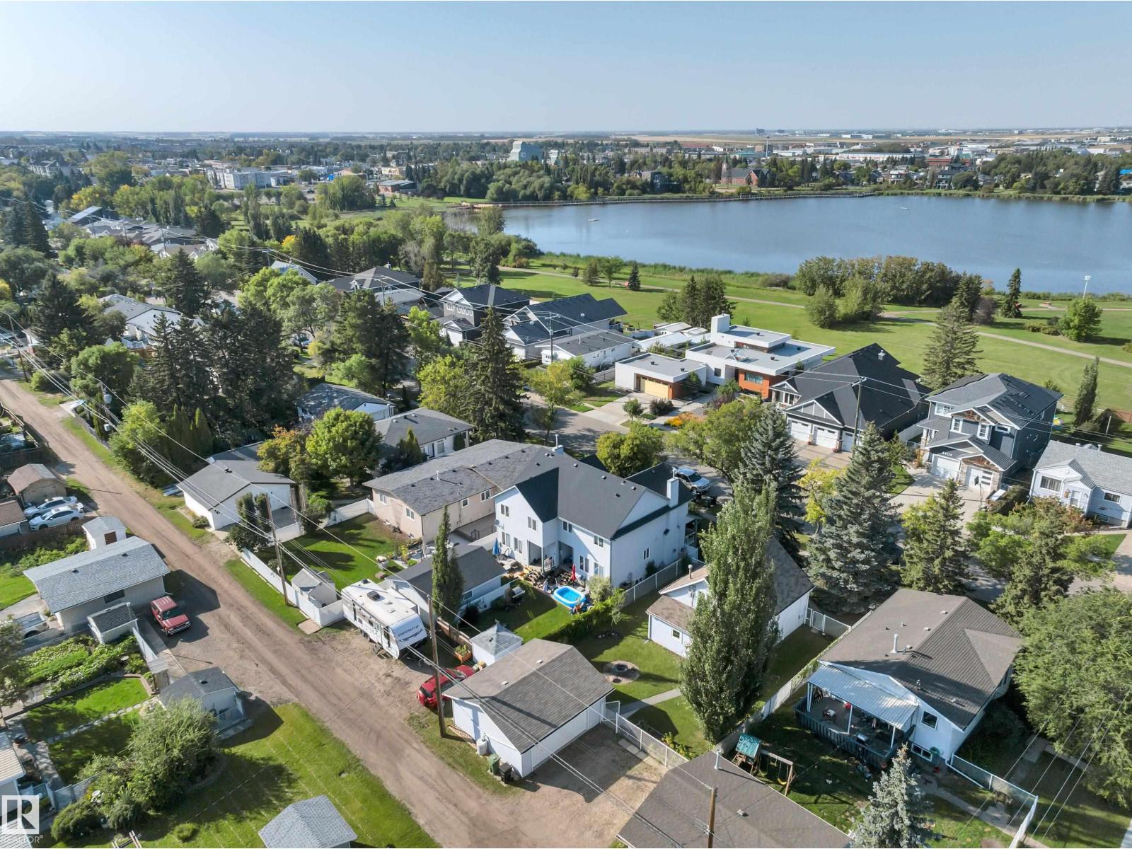 Photo 62 of 4403 47 Av, Leduc AB