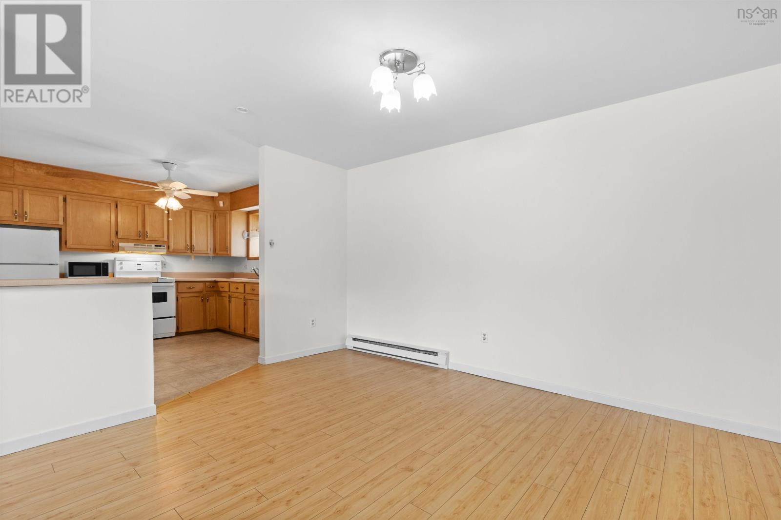 Photo 26 of 32 Orkney Drive, Dartmouth NS