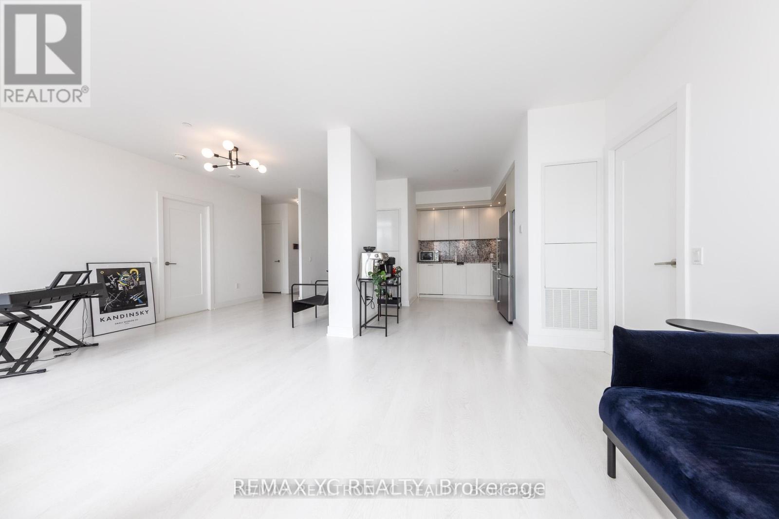 Photo 8 of 436 20 Inn On The Park, Toronto ON