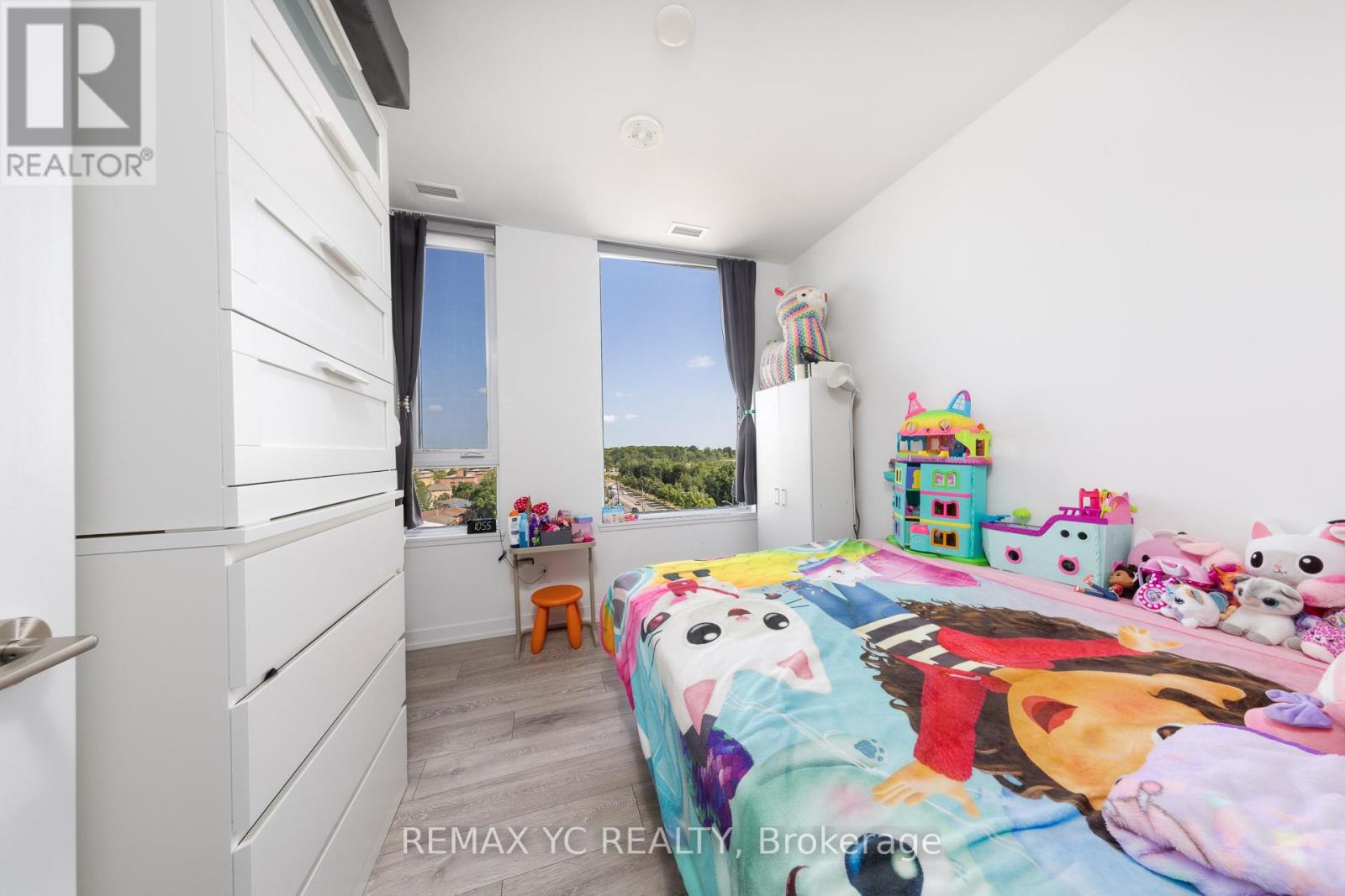 Photo 12 of 803 3100 Keele Street, Toronto ON