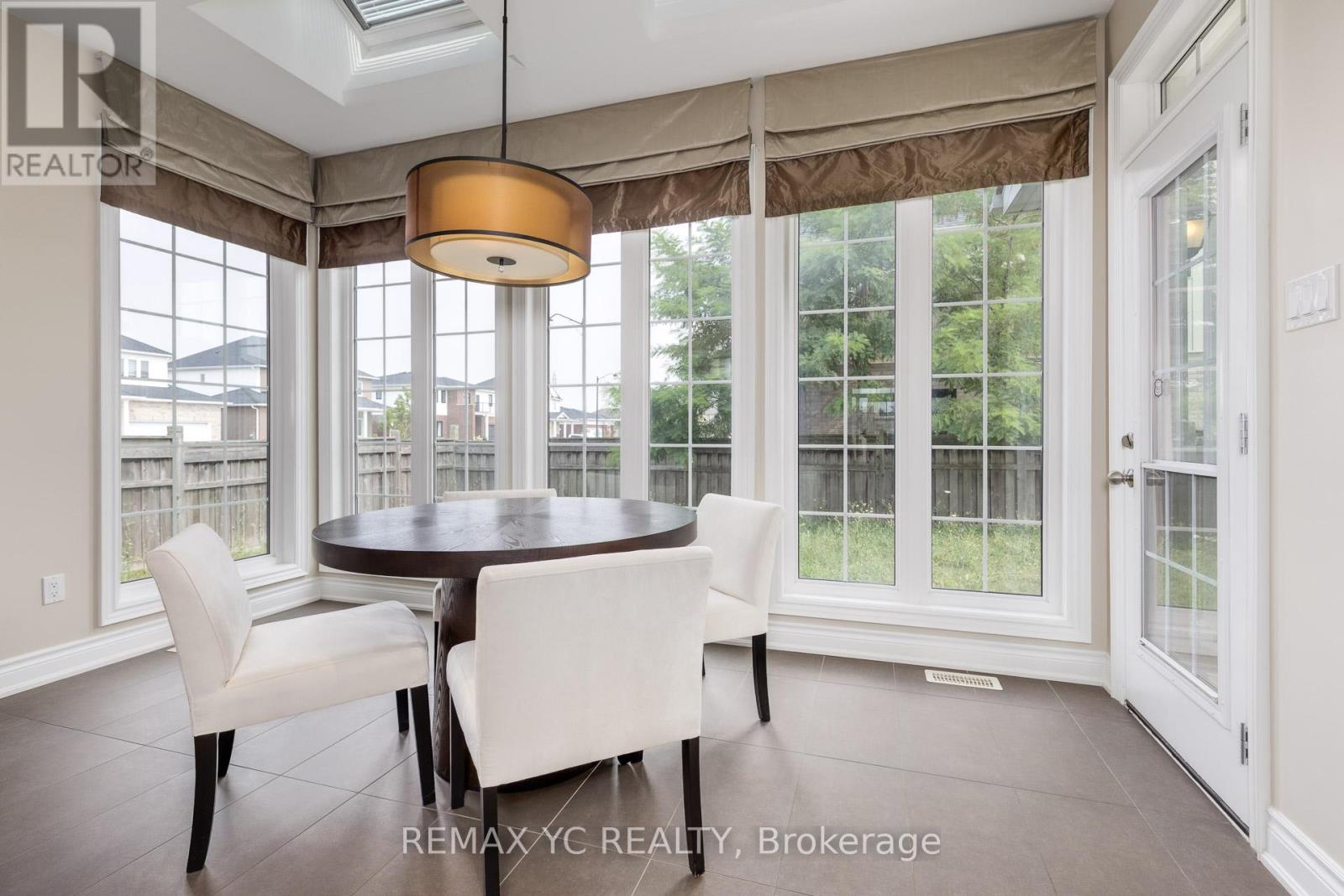 Photo 13 of 1 Sunset Way, Thorold ON