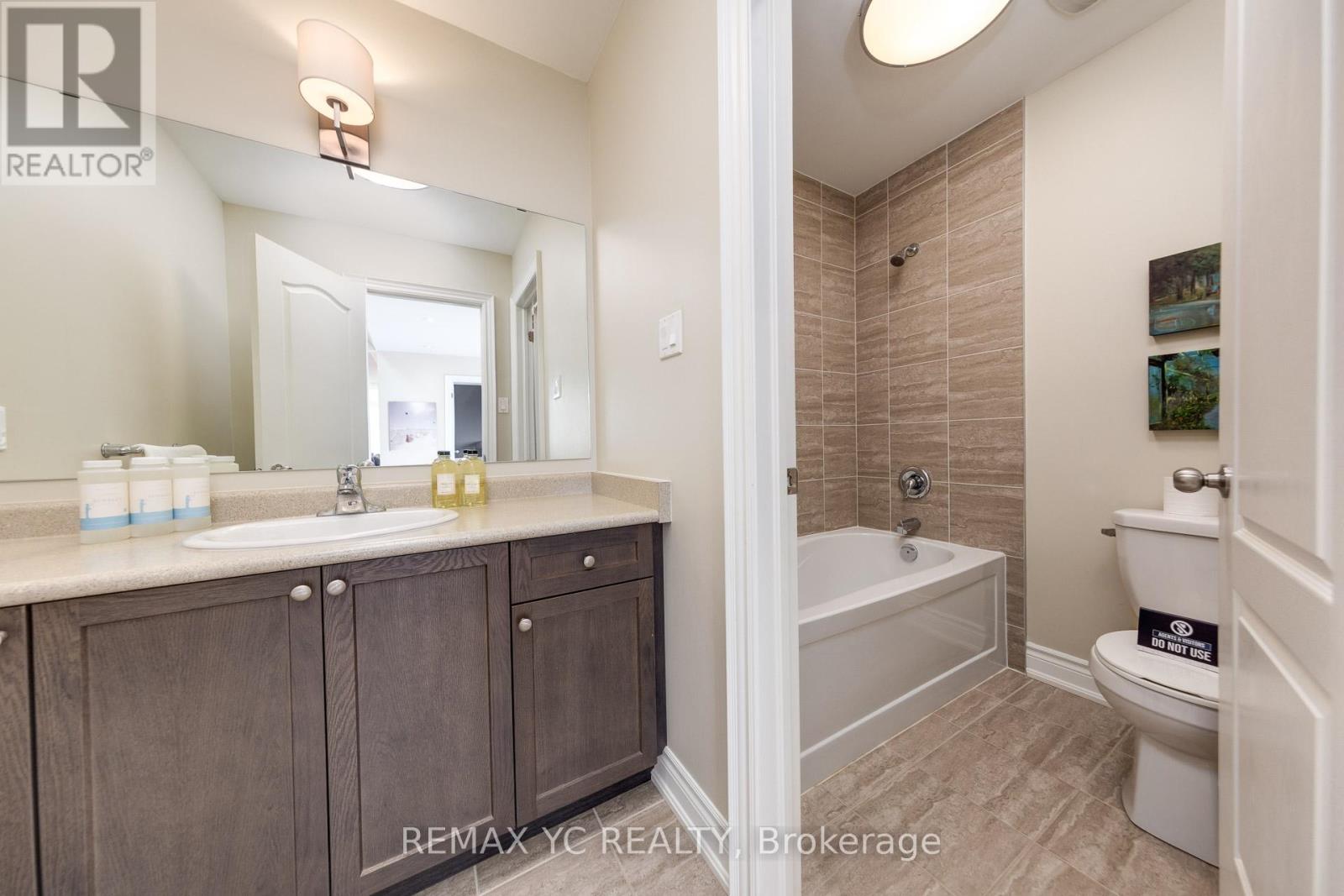 Photo 42 of 1 Sunset Way, Thorold ON