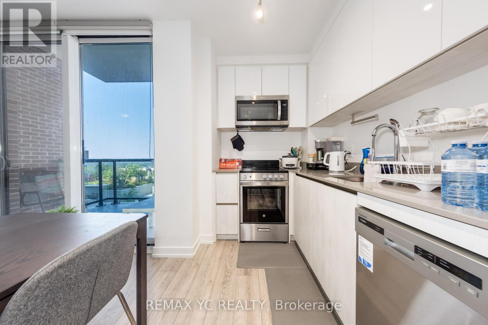 Photo 8 of 803 3100 Keele Street, Toronto ON