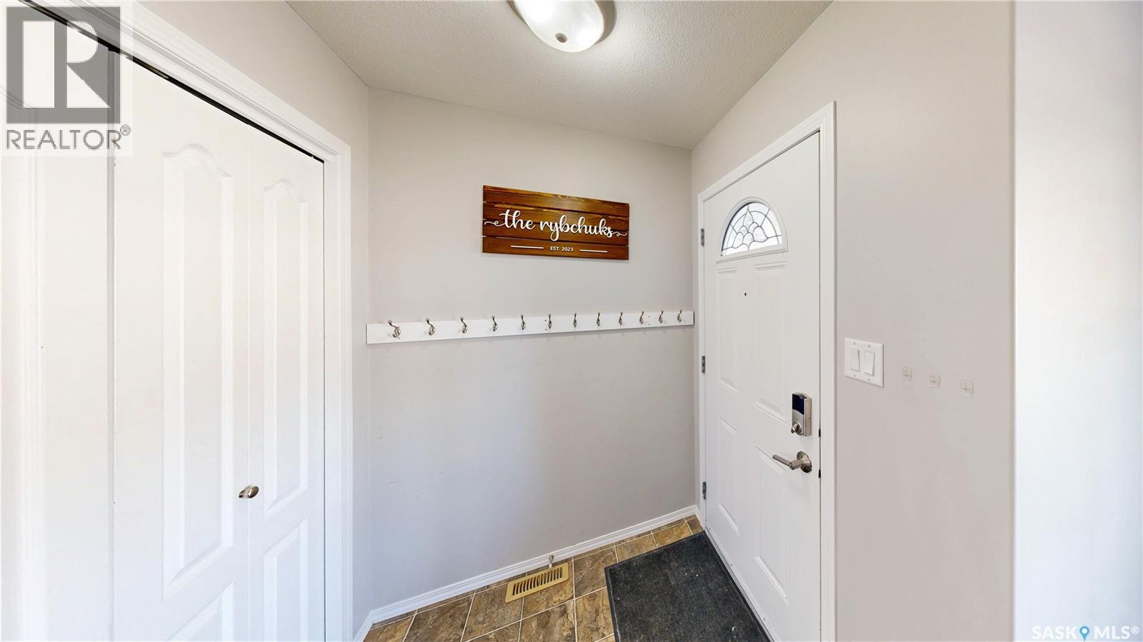 Photo 2 of 156 4801 Child Avenue, Regina SK