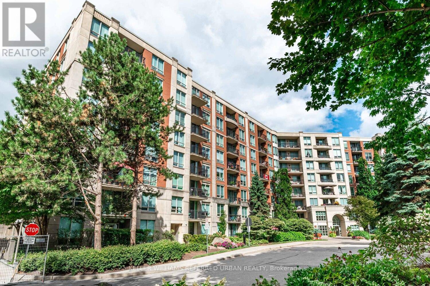 Photo 1 of 721 28 William Carson Crescent, Toronto ON