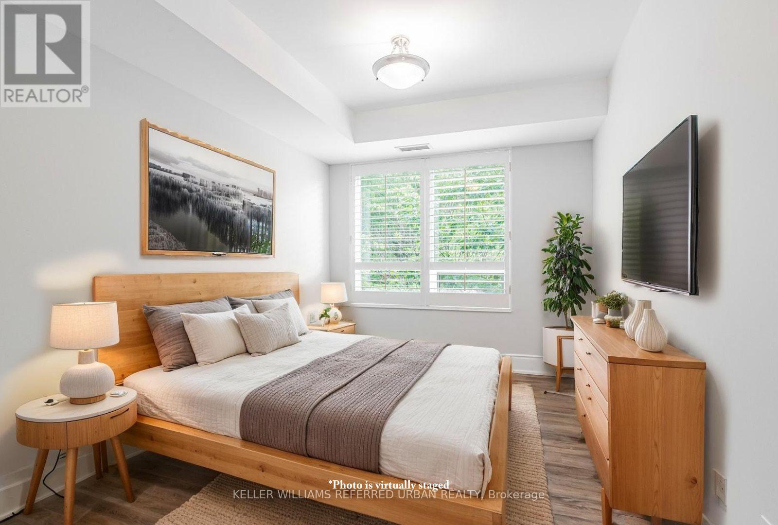 Photo 17 of 721 28 William Carson Crescent, Toronto ON