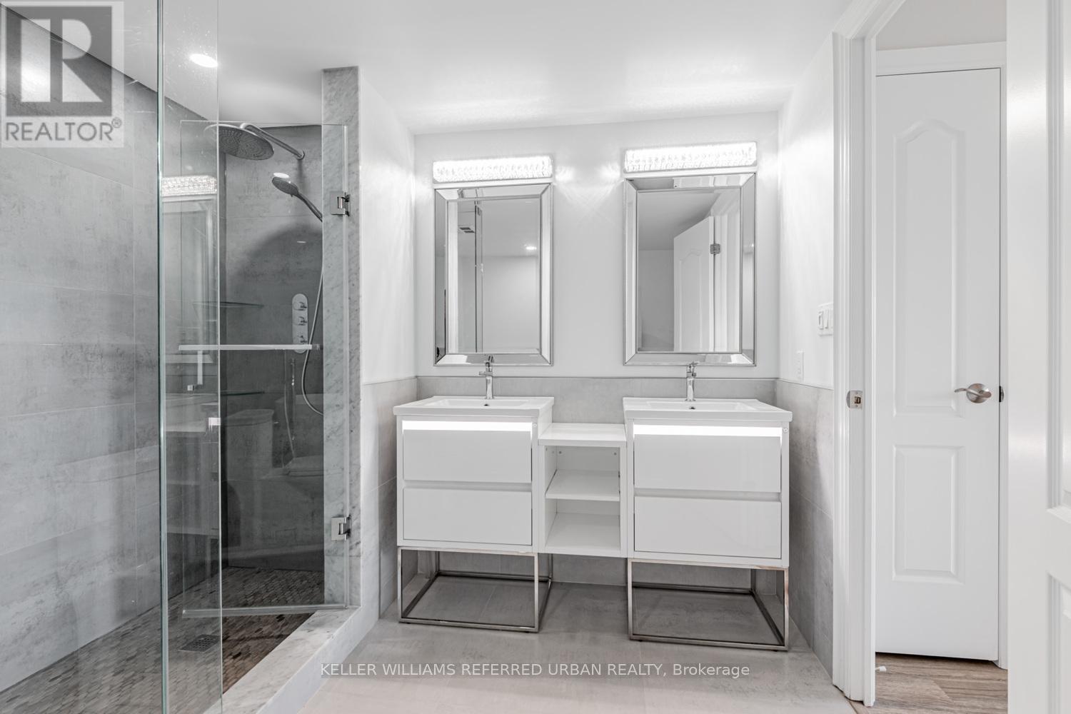 Photo 24 of 721 28 William Carson Crescent, Toronto ON