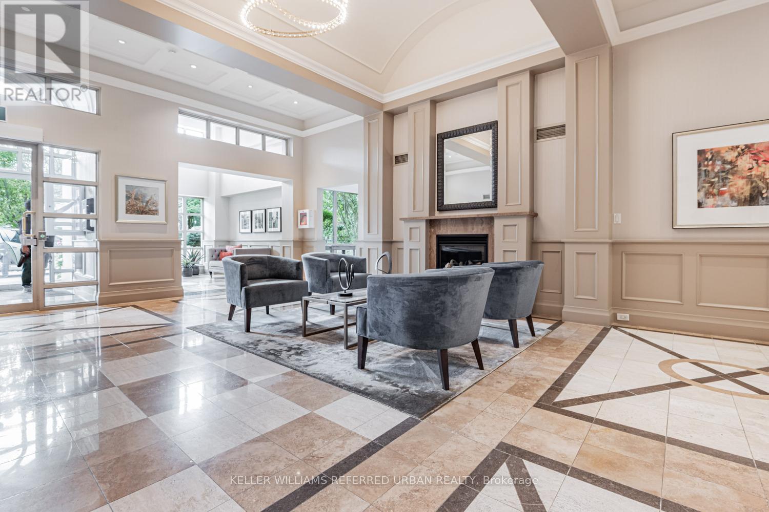 Photo 3 of 721 28 William Carson Crescent, Toronto ON