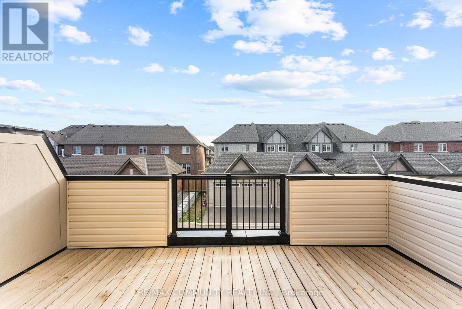 Photo 12 of 314 Coronation Road, Whitby ON