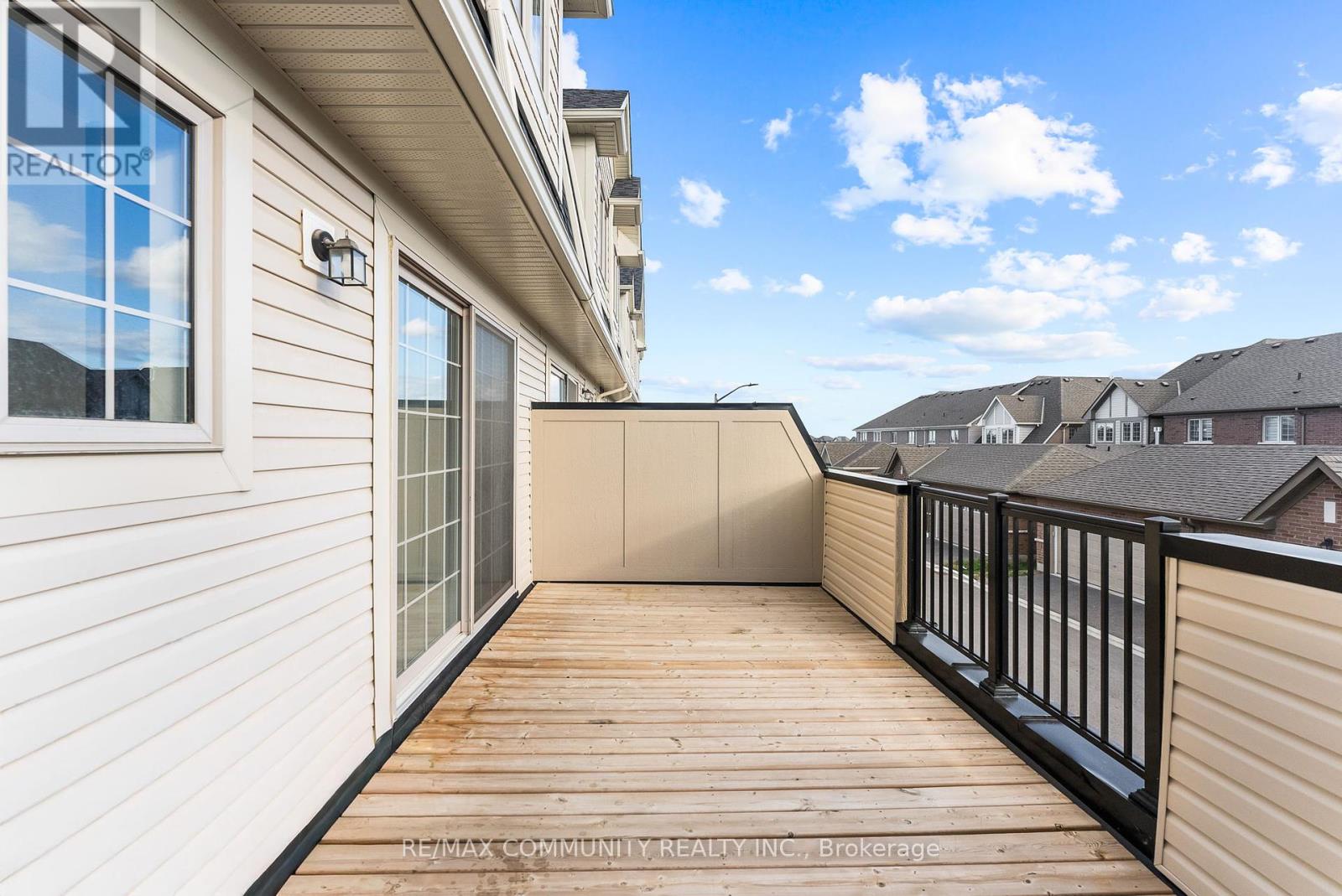 Photo 13 of 314 Coronation Road, Whitby ON
