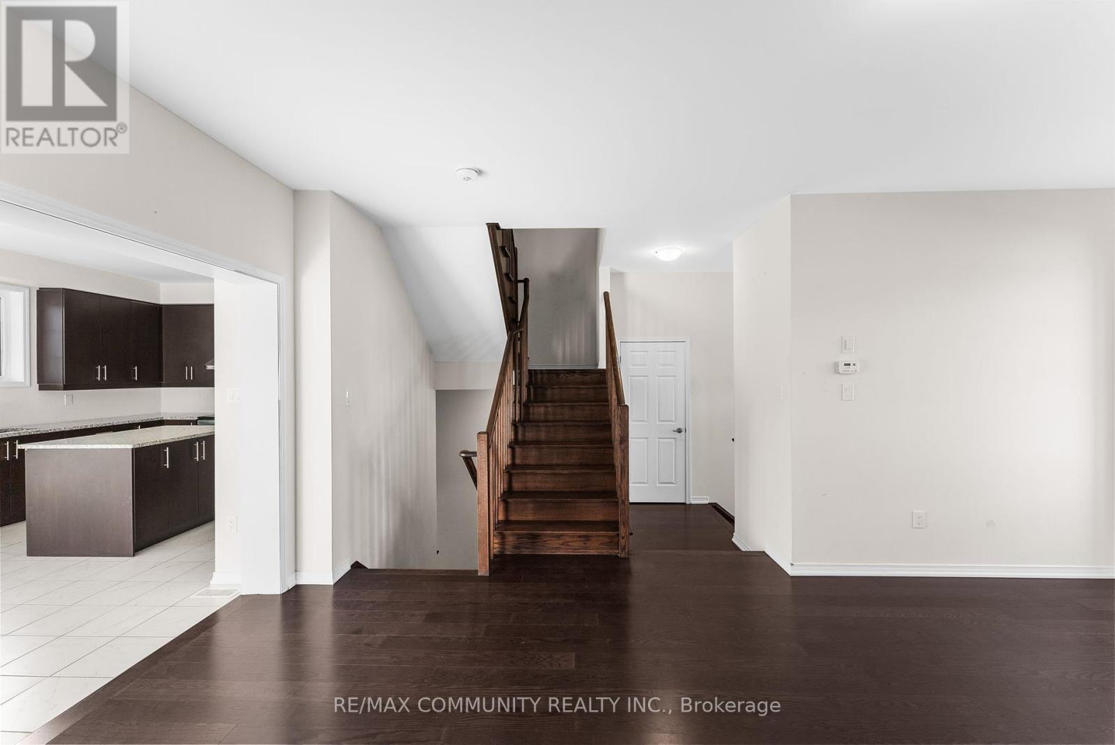 Photo 14 of 314 Coronation Road, Whitby ON