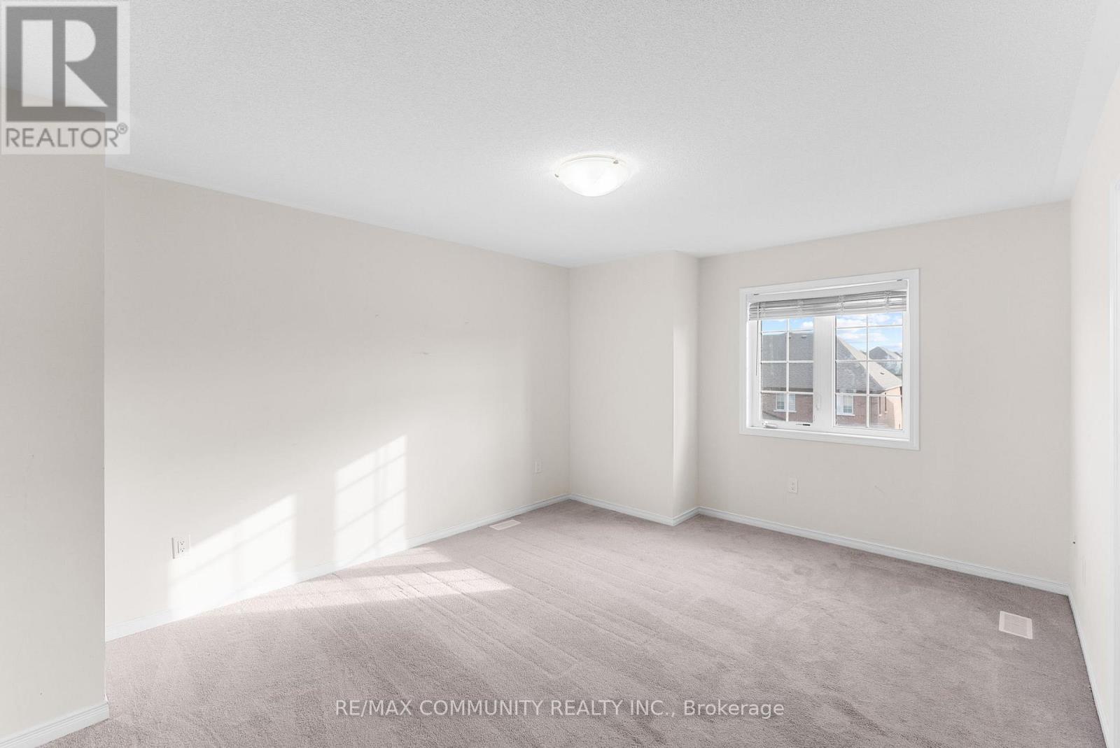 Photo 15 of 314 Coronation Road, Whitby ON