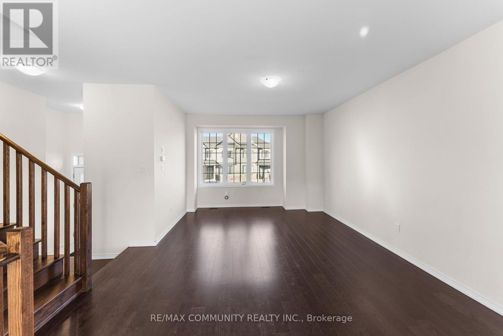 Photo 6 of 314 Coronation Road, Whitby ON