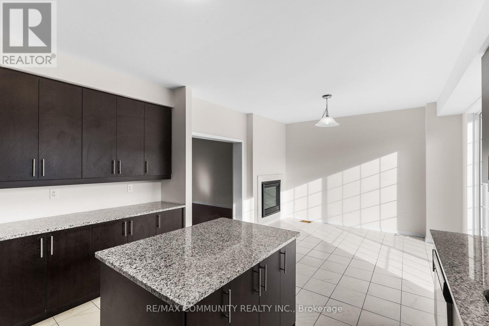 Photo 9 of 314 Coronation Road, Whitby ON
