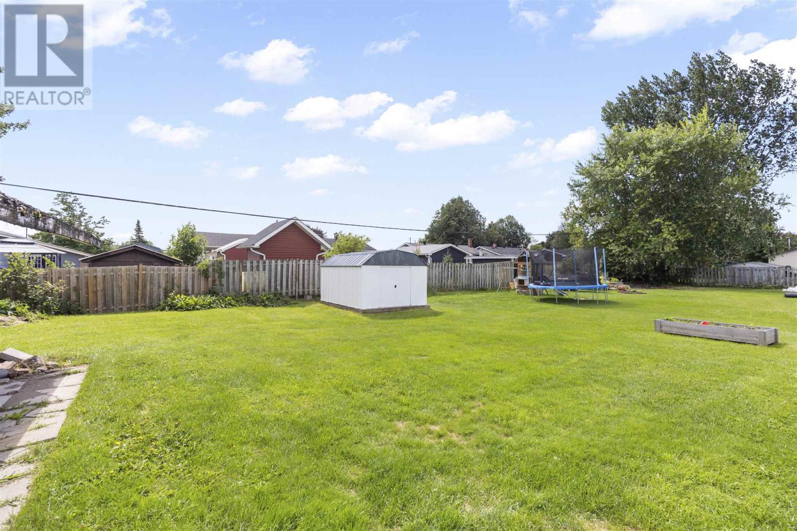 Photo 36 of 353 Doncaster Rd, Sault Ste Marie ON