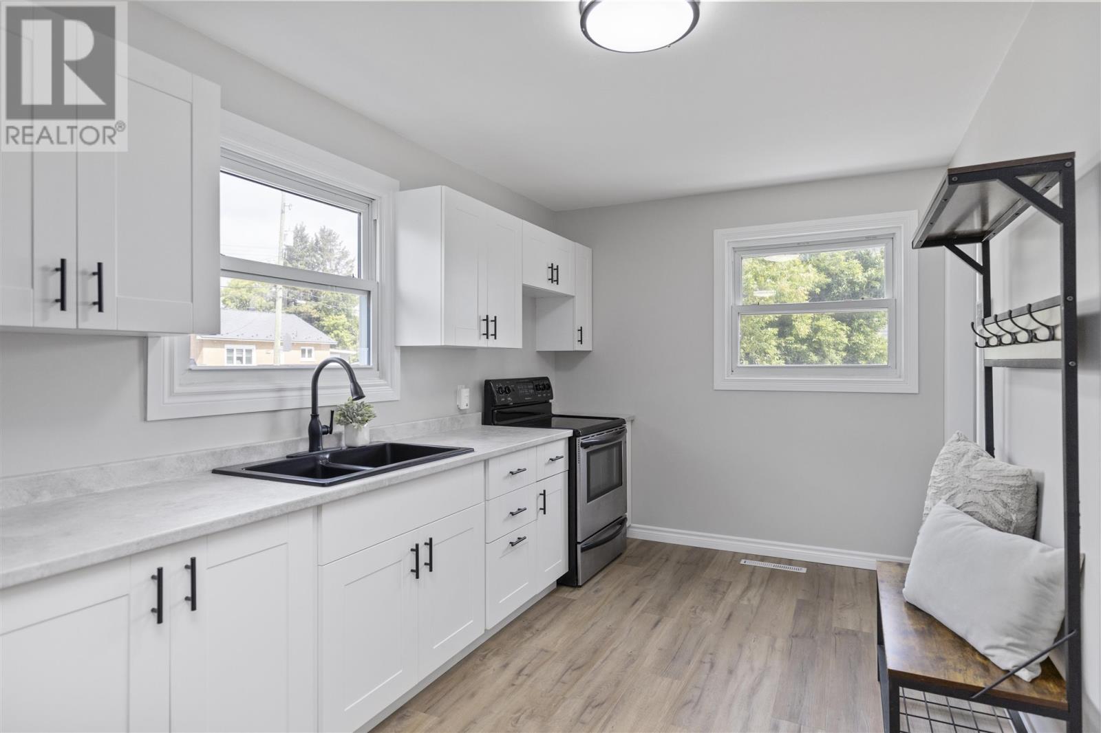 Photo 8 of 353 Doncaster Rd, Sault Ste Marie ON