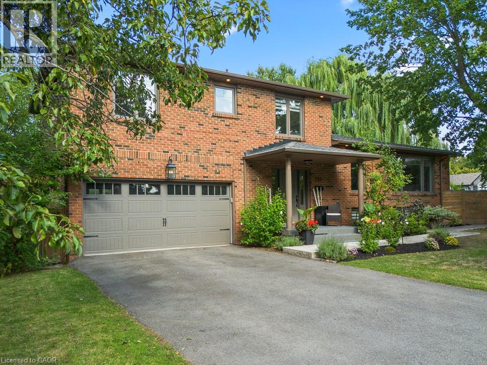Photo 1 of 231 Southwood Court, Oakville ON