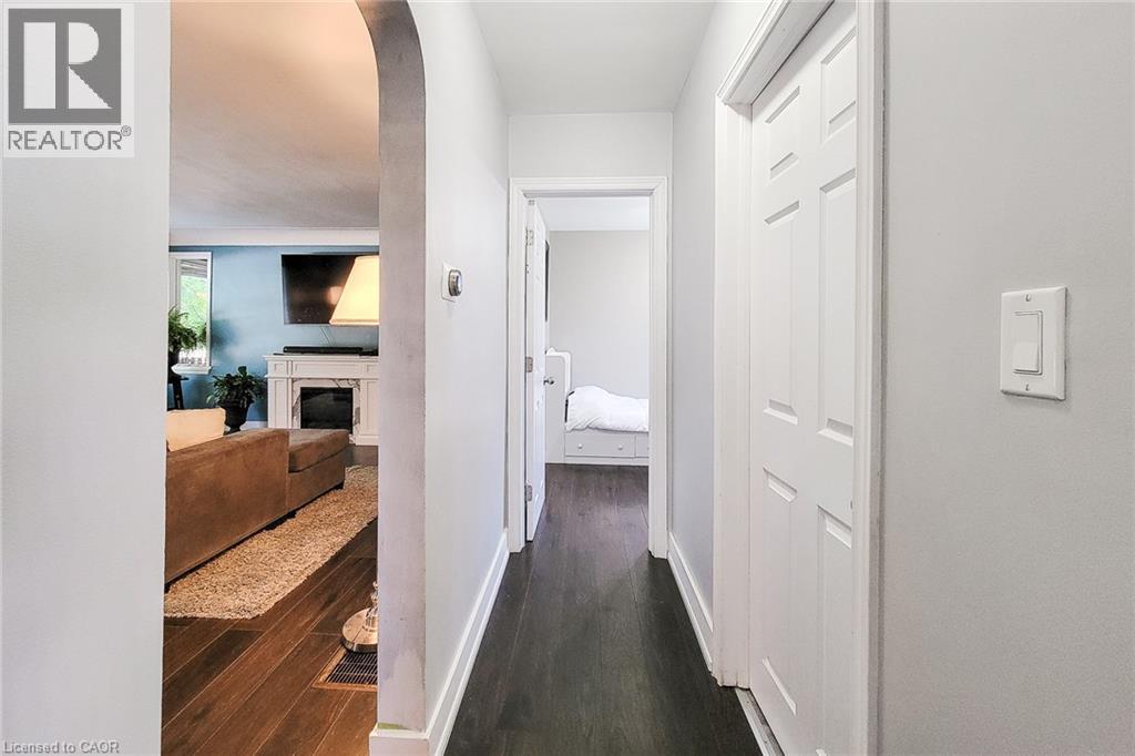 Photo 13 of 10 Lincoln Avenue, Grimsby ON