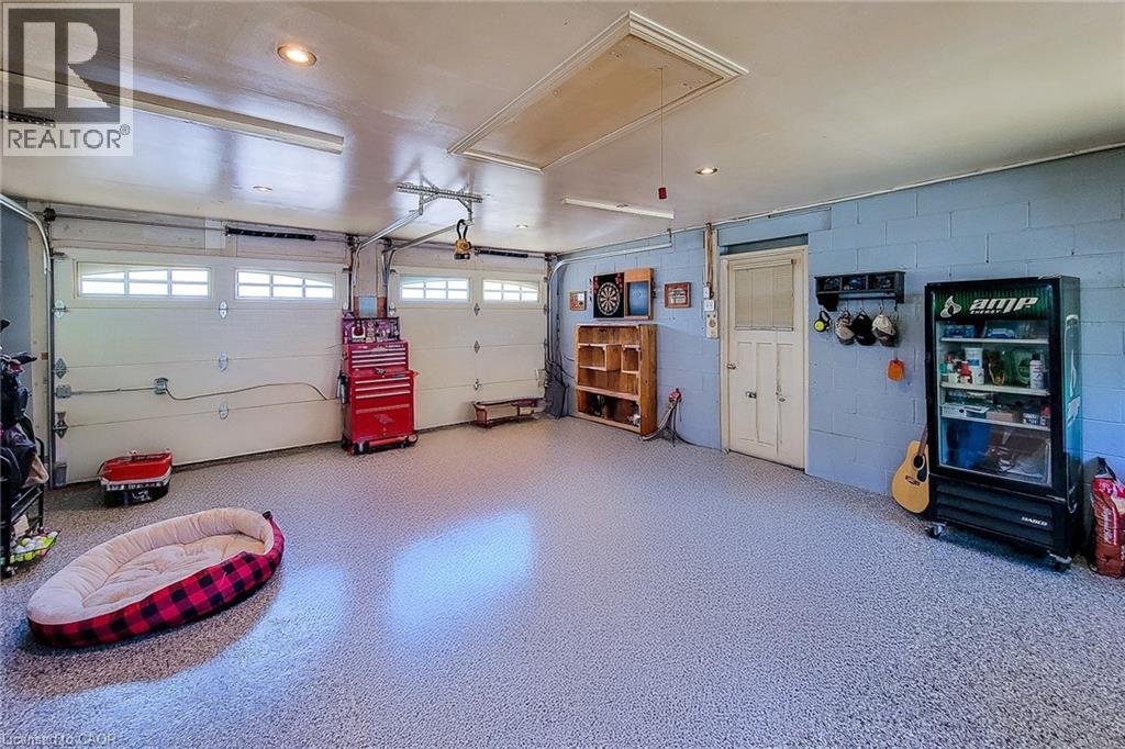 Photo 24 of 10 Lincoln Avenue, Grimsby ON