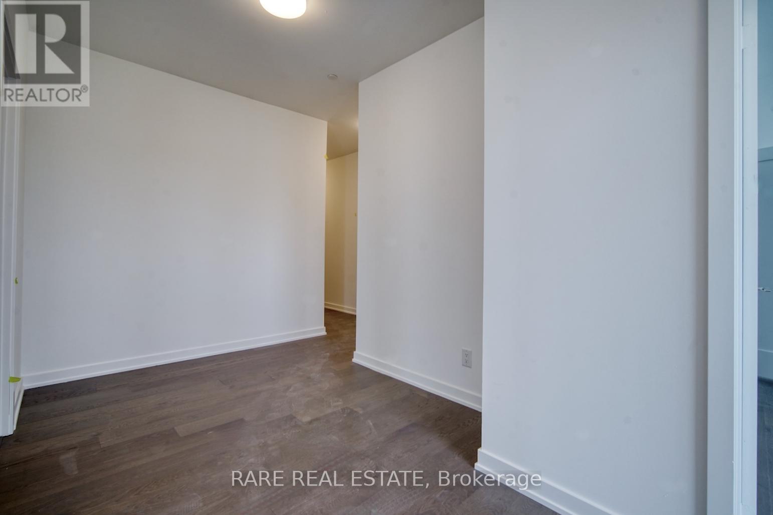 Photo 11 of 722 8888 Yonge Street, Richmond Hill ON