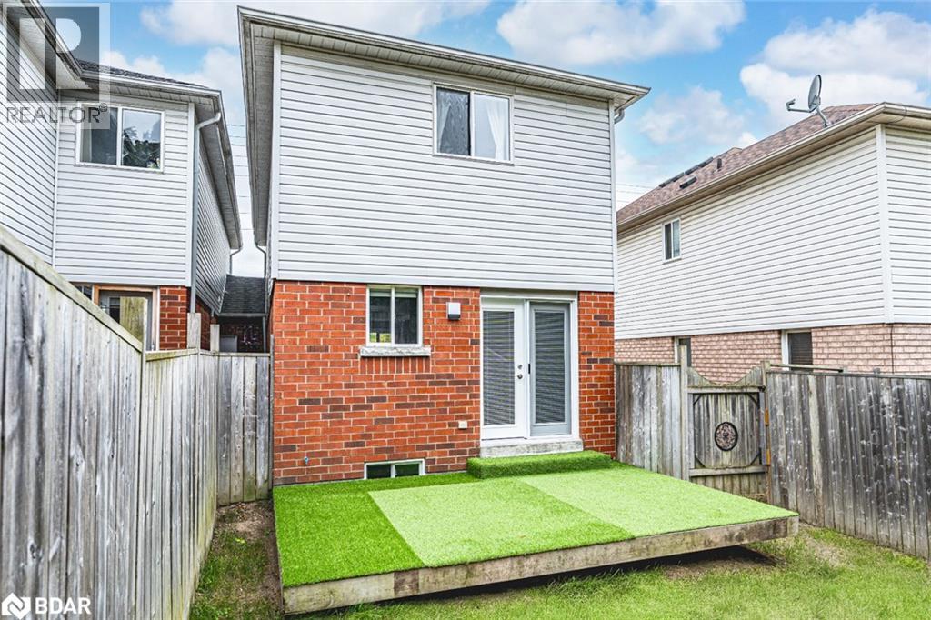 Photo 10 of 367 Ferndale Drive S, Barrie ON