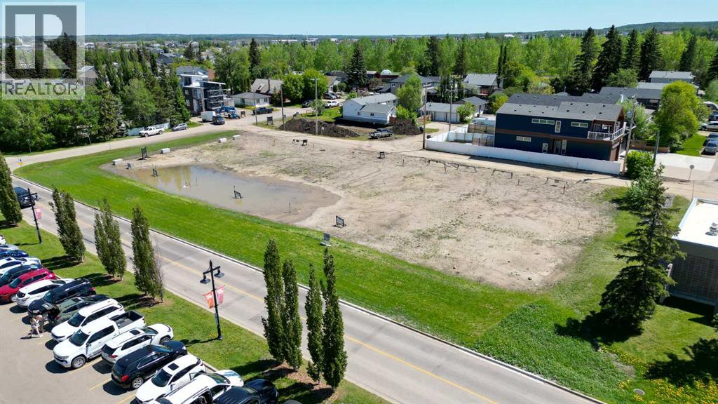 Photo 8 of 5020 42 Street, Sylvan Lake AB
