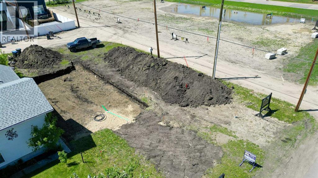 Photo 7 of 5020 42 Street, Sylvan Lake AB