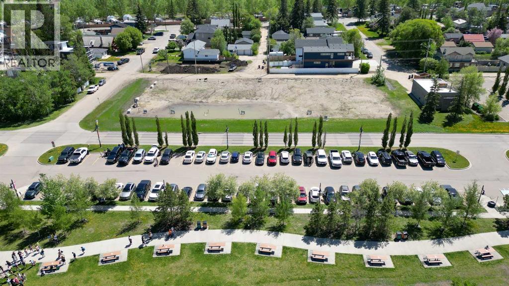 Photo 13 of 5020 42 Street, Sylvan Lake AB