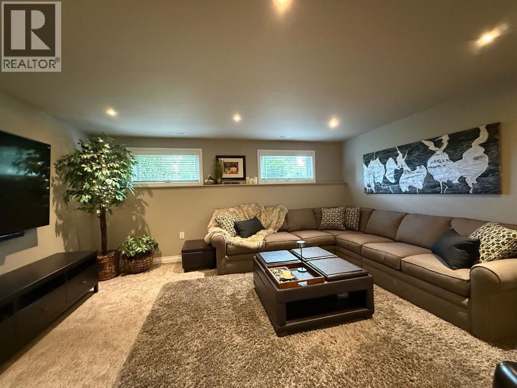 Photo 22 of 10839 Mapleford Road Se, Calgary AB