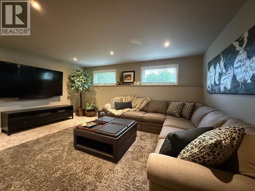 Photo 25 of 10839 Mapleford Road Se, Calgary AB