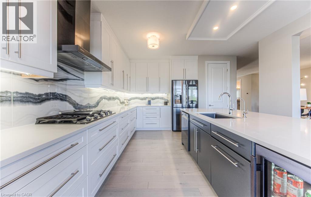 Photo 15 of 904 Thomas Pedder Court, Kitchener ON
