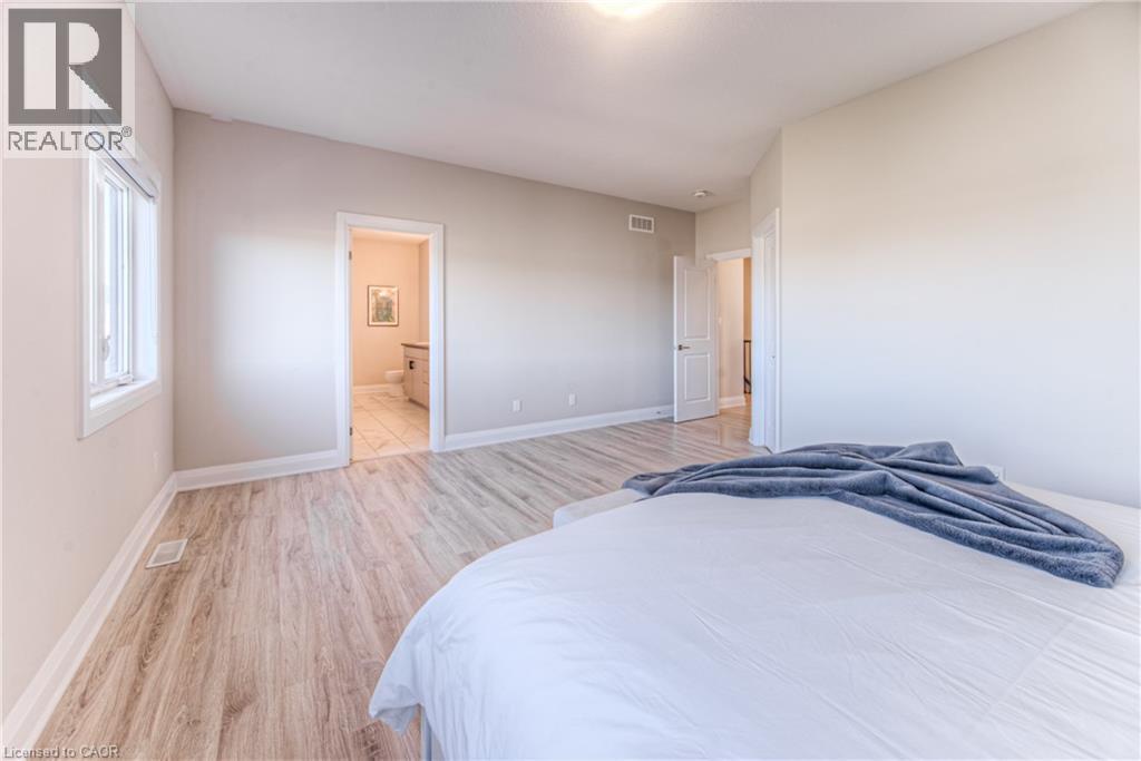 Photo 24 of 904 Thomas Pedder Court, Kitchener ON